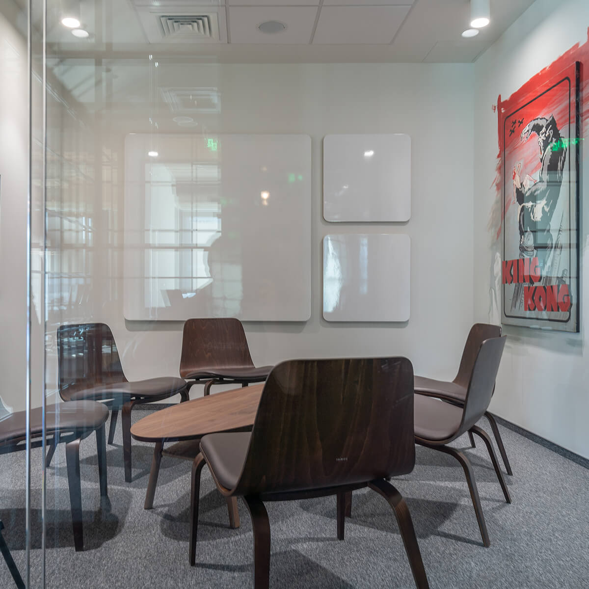 This_Way_Sofia_themed_meetingroom